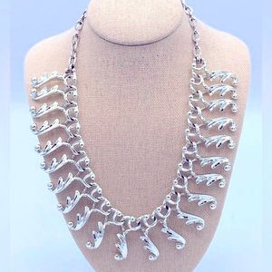 Vintage Sarah Coventry Ocean Waves Silver Tone Necklace 1960s Midcentury Signed